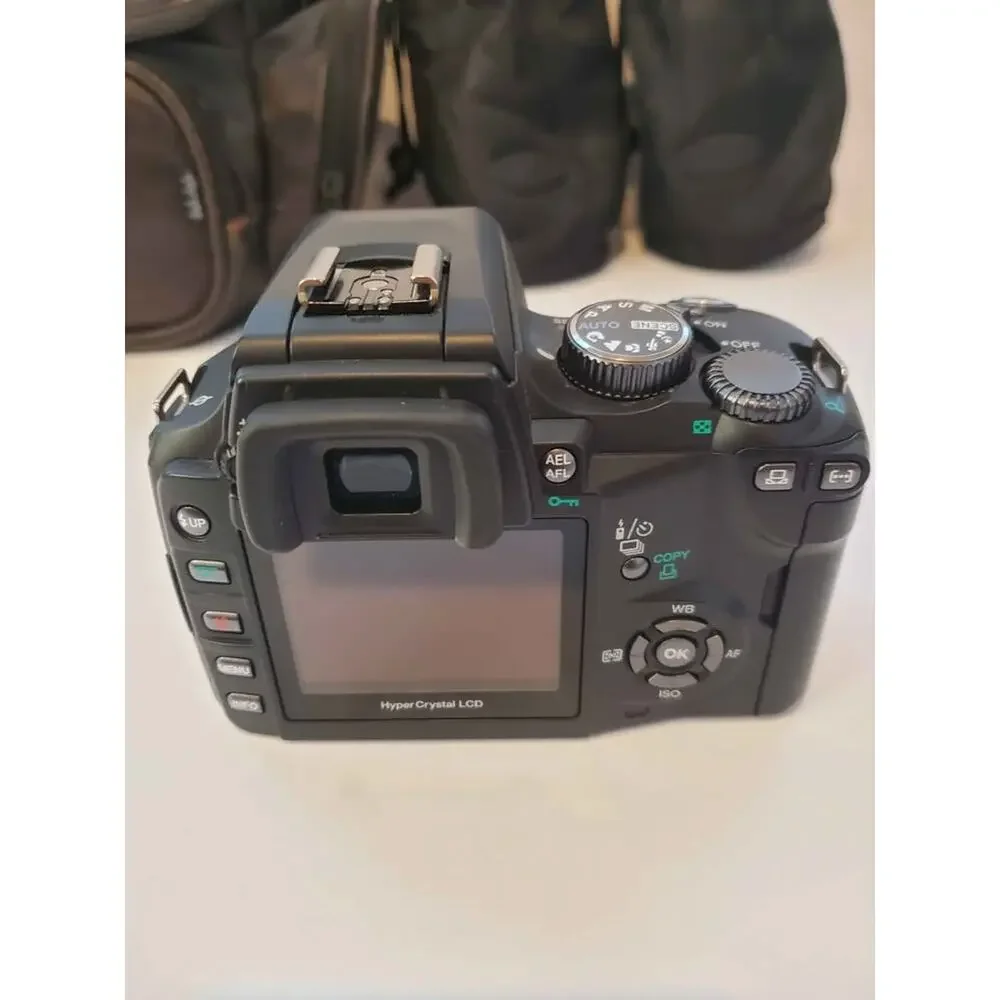 Olympus E-500 DSLR Camera Kit 2 Lenses 3 Batteries Charger Bag Accessories
